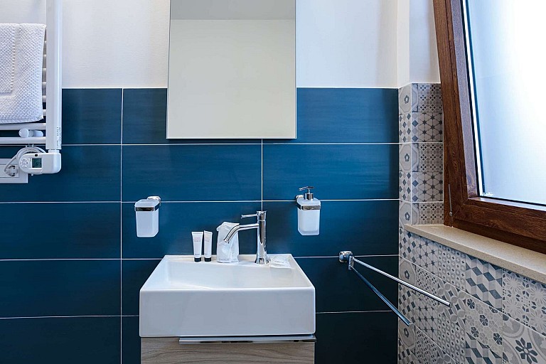 Bagno con box doccia - Casa vacanze Chiàppiri
